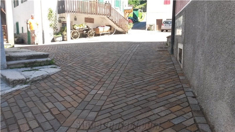Binders/Paving Blocks, Porfido Sarentino Grigio Cobble Stones