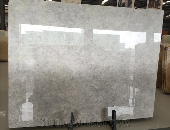 China Factory Custom Well Polished Beige Onyx Slabs & Tiles for Project