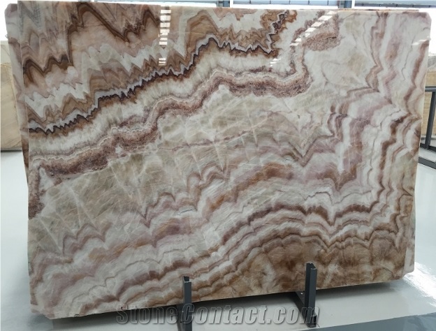 China Factory Custom Well Polished Beige Onyx Slabs & Tiles for Project