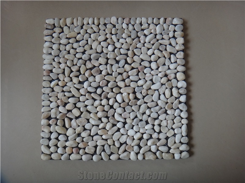 Green Pebble Stone/ River Stone Mosaic on Net Tile for Floor Covering