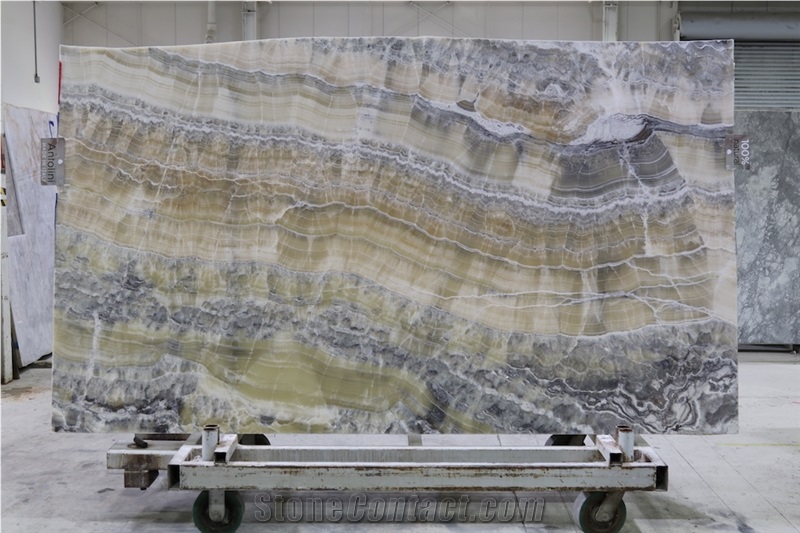 Onice Velluto Slabs