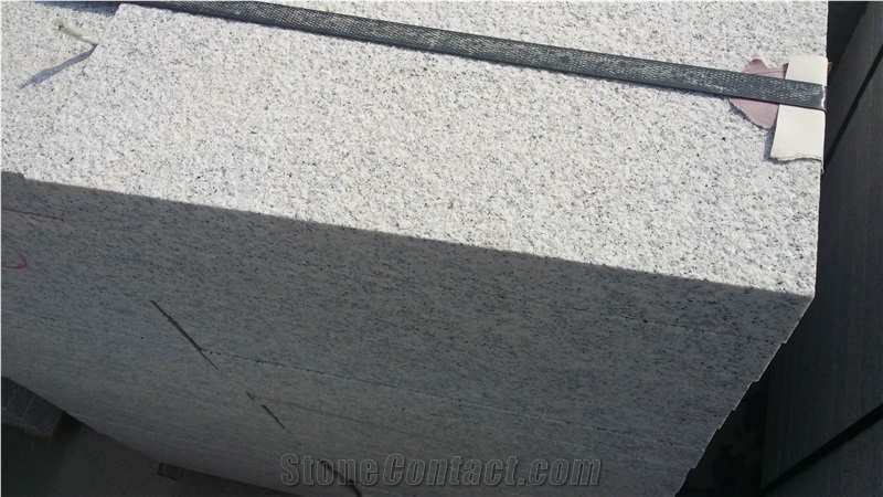 Chinese White Granite Slabs & Tiles