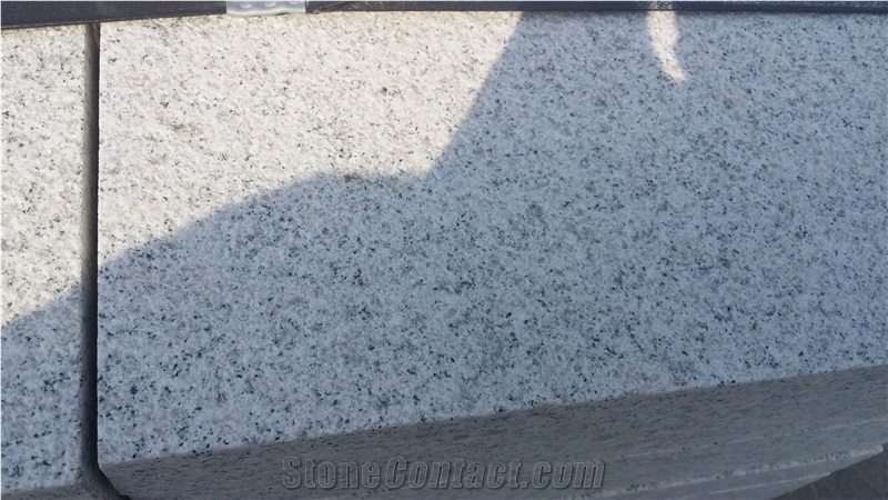 Chinese White Granite Slabs & Tiles