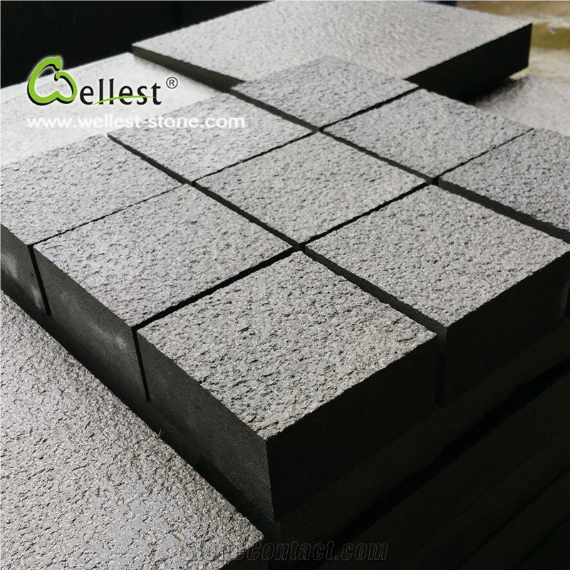 Hainan Black Basalt Bush Hammered Rough Finished Cobble Cube Paving Sets for Driveway Walkway Countyard Road Exterior Patio Pavers