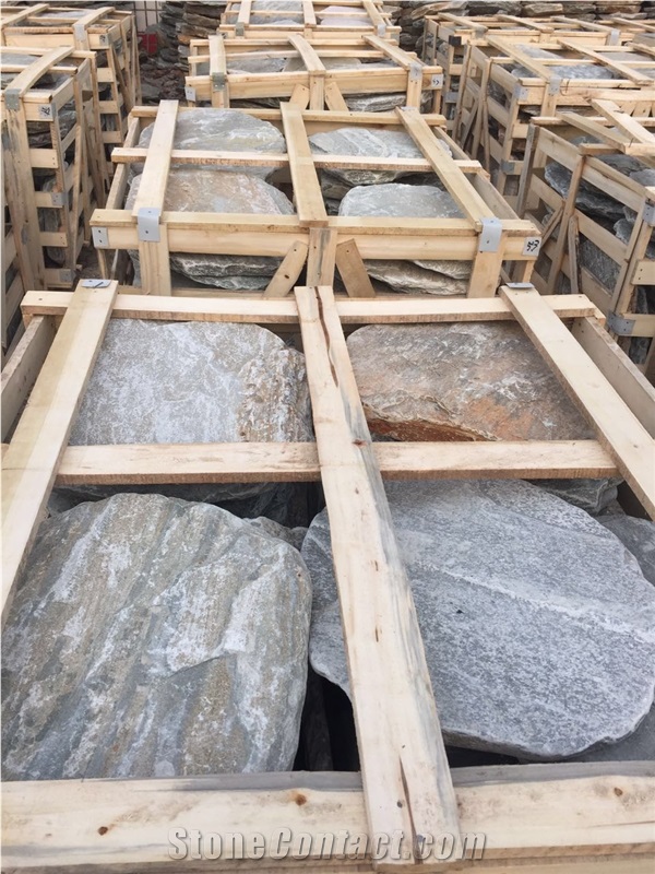 Black Tumbled Slate Stepping Stone Garden Paver Round Shape