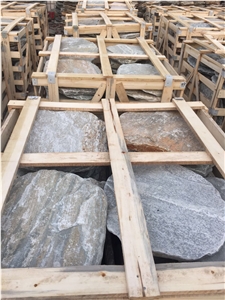 Black Tumbled Slate Stepping Stone Garden Paver Round Shape