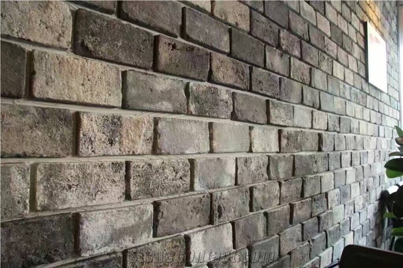 Grey and Black Recycled Bricks, Used Bricks, Secondhand Bricks