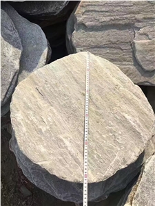 Tumbled Slate Stepping Stone Garden Paver Round Shape Tumbled Slate Stepping Stone Garden Paver Round Shape