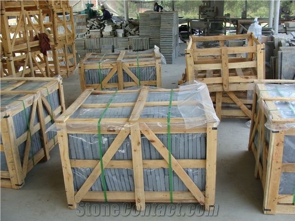 Cut-To-Size Stone Form and Erosion Resistance Antacid Natural Black Slate Tile Bulk Wholesale Tumbled Stones