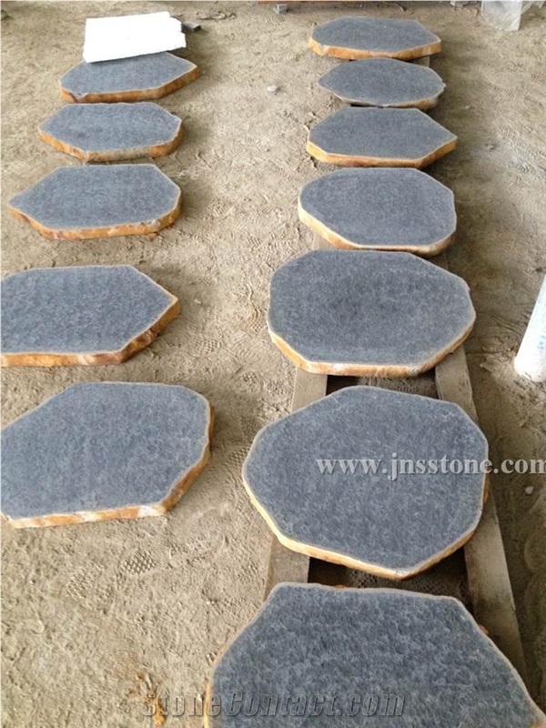 Stepping Stone / Bluestone / Basalt / Natural Stone / Flamed