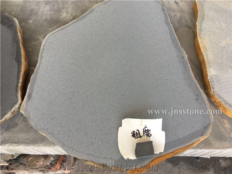 Stepping Stone / Pavers/ Bluestone / Basalt / Natural Stone / Sawn