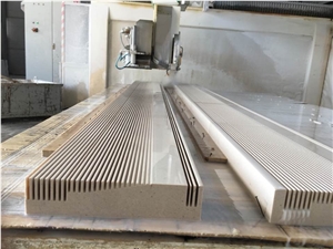Maljat Limestone Exterior Wall Cornices