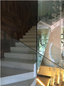 Selina Limestone Stairs