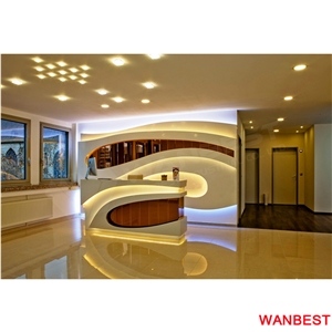 Luxury White Solid Surface Acrylic Curved Hotel Lobby Shopping Mall Company Hall Hospital Salon Reception Desk Information Counter with Back Wall