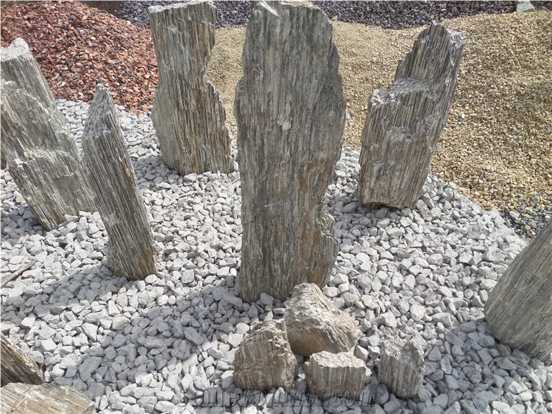 Gneiss Stone Bark Monolith for the Garden