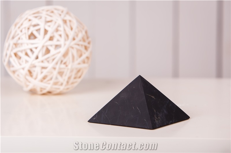 Pyramid Matt Shungite Natural Stone