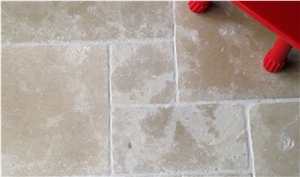 Beige D"Agadir French Pattern, Tumbled, Chiseled Edge
