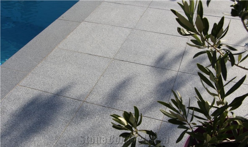 Grey Granite Flamed Pool Terrace Pavement