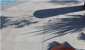 Grey Granite Flamed Pool Terrace Pavement