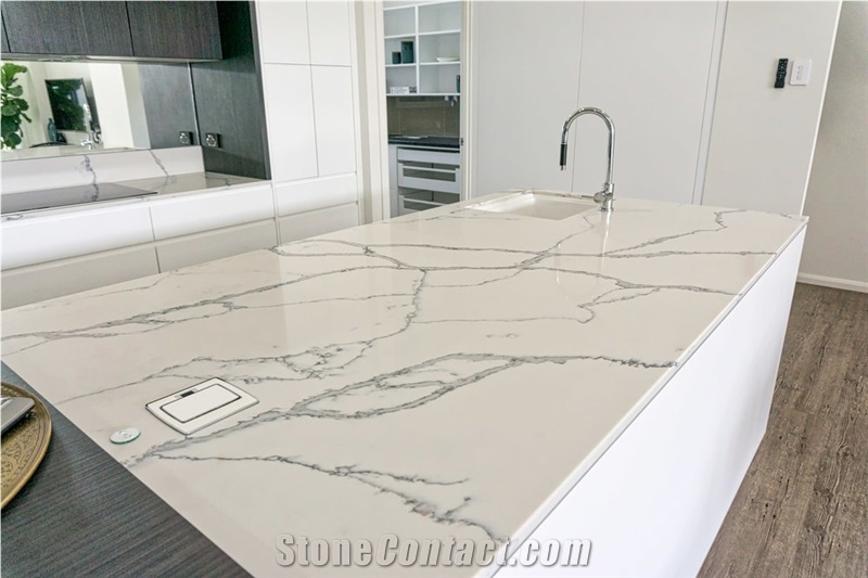 Crack Resistance Engineered Stone Calacatta Quartz Stone Countertop Solid Surface Sheets in 2-3cm Thick