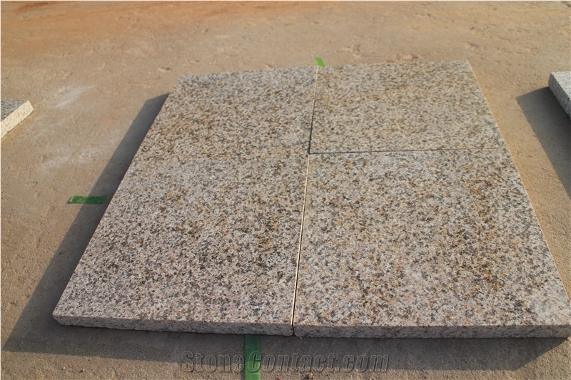 Hot Sales Stone Yellow Flamed / Polished G682 Paving Stone Slabs Rusty Granite Tile