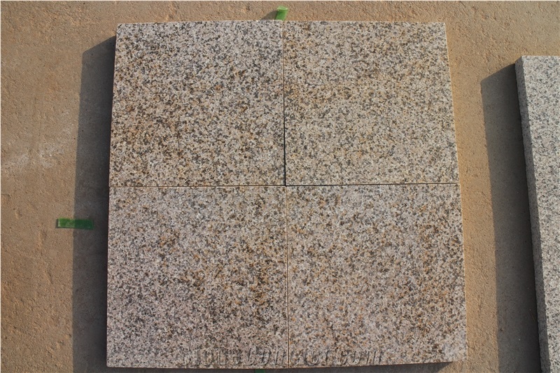 Hot Sales Stone Yellow Flamed / Polished G682 Paving Stone Slabs Rusty Granite Tile