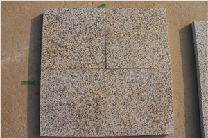 Hot Sales Stone Yellow Flamed / Polished G682 Paving Stone Slabs Rusty Granite Tile