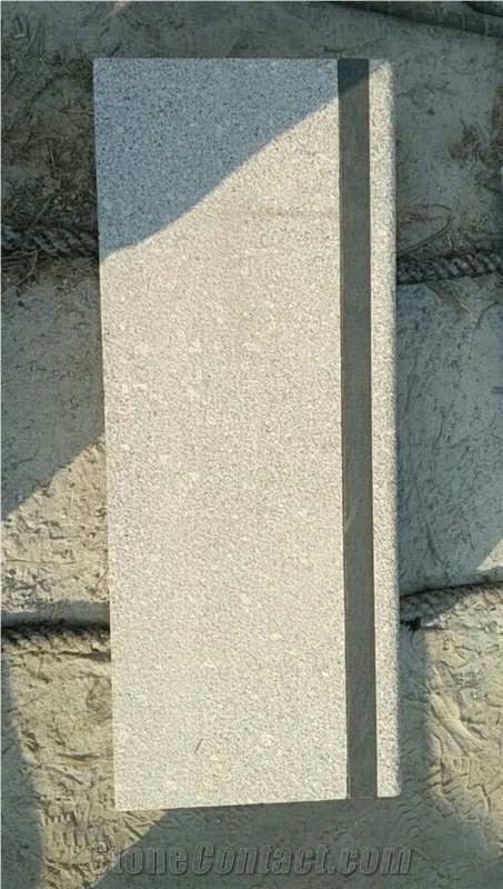 G375 Grey Granite Bushhammered Surface Fine Picked Grooved Steps for North Europe