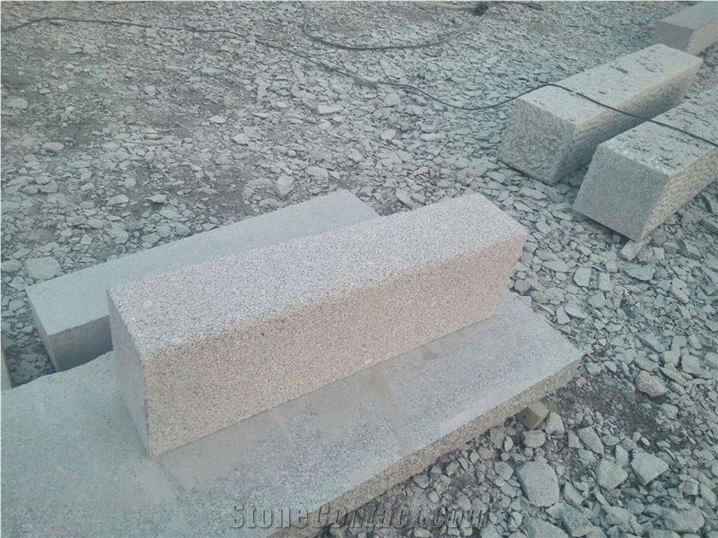 G386-7 Shidao Red Granite Bushhammered Fine Picked Surface Steps Stairs Competitive Prices