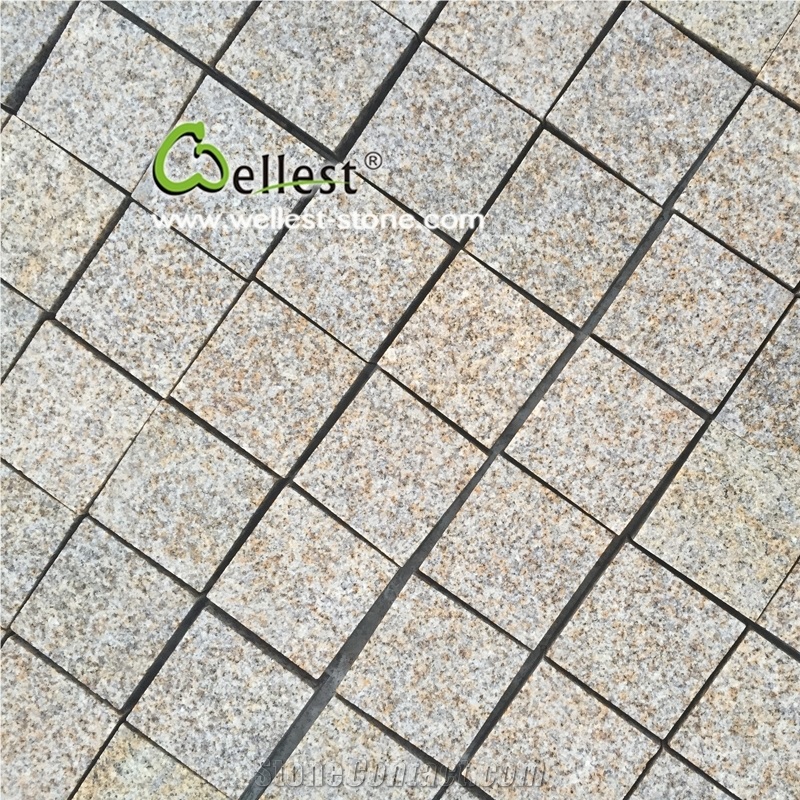 Bush Hammered Yellow Granite 10x10 Driveway Paving Cobble Stone