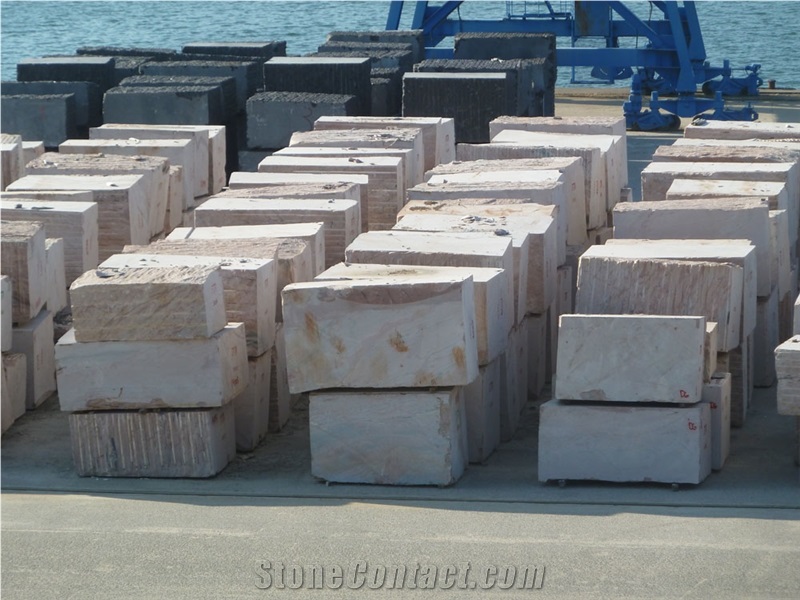 Salmon Tropical Granite Polished, Saw Cut Slabs