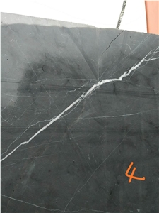 Black Marquina Block in Quarry China Top Quality