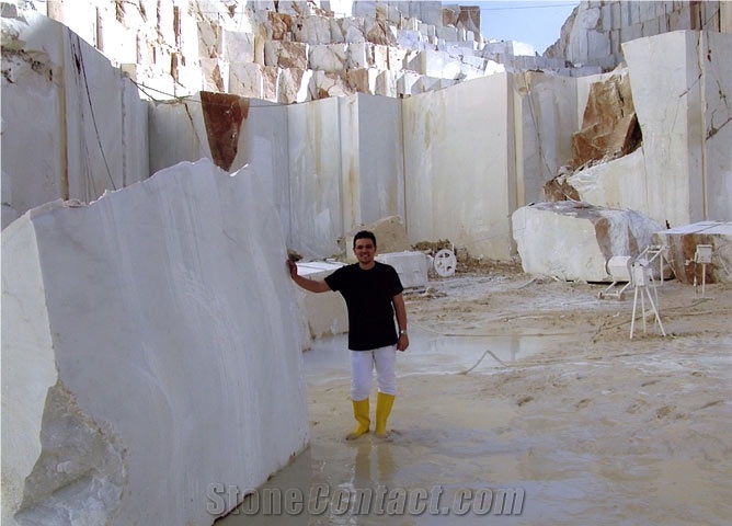 Kyknos White Marble Blocks