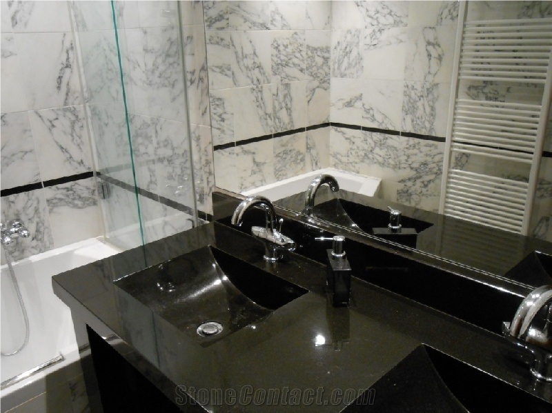 Black Granite Solid Vanity Bath Top, Arabescato Marble Wall