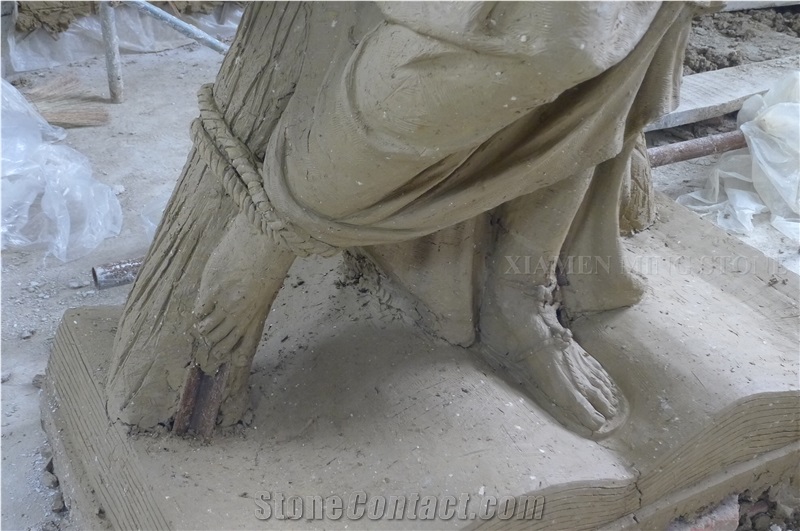 China Yellow Limestone Hand Carving Man Statue,Seashell Coral Stone Human Sculpture Western Style for Garden Landscaping Stone