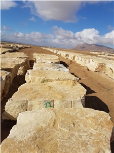 Thala Beige Limestone Block, Tunisia Beige Limestone