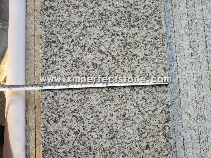 Grey Light Granite Stairs / Step with Flamed Anti-Slip