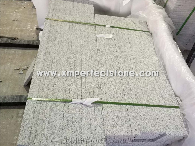 Grey Light Granite Stairs / Step with Flamed Anti-Slip
