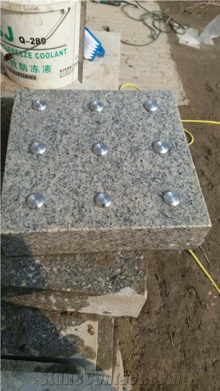 G359 White Granite Flamed Surface Blindstone Pavers with Stainless Steel Spins Buttons