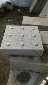 G359 White Granite Flamed Surface Blindstone Pavers with Stainless Steel Spins Buttons
