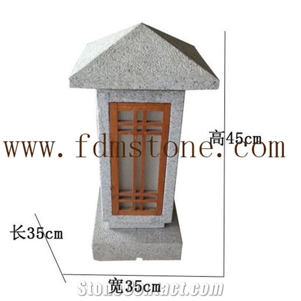 Japanese Garden Decoration Stone Lanterns
