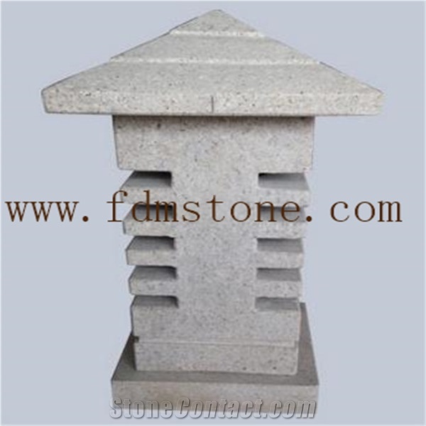 Modern Japanese Garden Granite Stone Lanterns