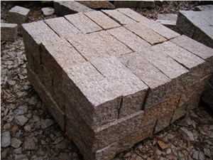 G682 Sawn Pineappled,All Sides Picked Golden Rust, Yellow Rusty Granite, Pavers,Yellow Granite,Pineapple Paving Stone,Golden Granite Pavers, Cobble Flooring,Cube Stone,China Sunset Gold Granite