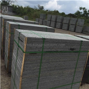 Lava Stone Tile Pavement,Big Hole Lava Stone Sawn Cut Tile, Lava Stone Slab, Lava Stone Tile for Garden Pavement Volcanic Rock Pavement, Winggreen