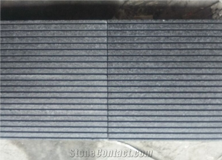 China Black Basalt Flamed Grooved Tiles
