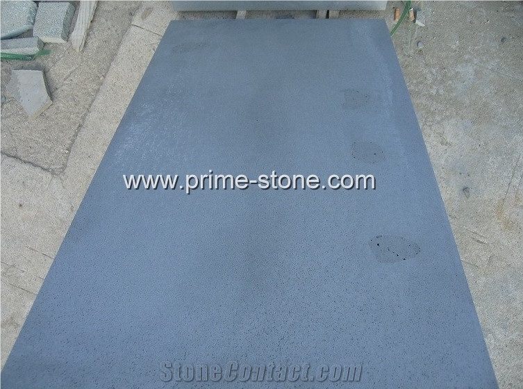 Basalt with Holes, Maping, Bule Stone, Zhangpu Black-Dark with Cats Paws and Pin Holes, Catspaw Basalt, China Dark Basalt, Basalt Slabs, Tiles, Pavers, Steppingstone, Cut-To-Size