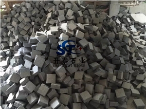 G654 Impala Black Padang Dark Black Granite Cobble Stone Cube Stone Paving Sets Floor Covering