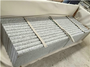 High Quality&Best Price China G623 Light Grey Granite Steps/Sesame White Flamed Granite Steps/Cheap Bianco Crystal Granite in Stairs Steps/Beveled Long Edge/Natural Building Stone Interior