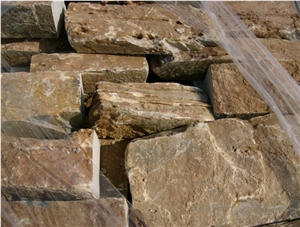 Building Sikis Stones