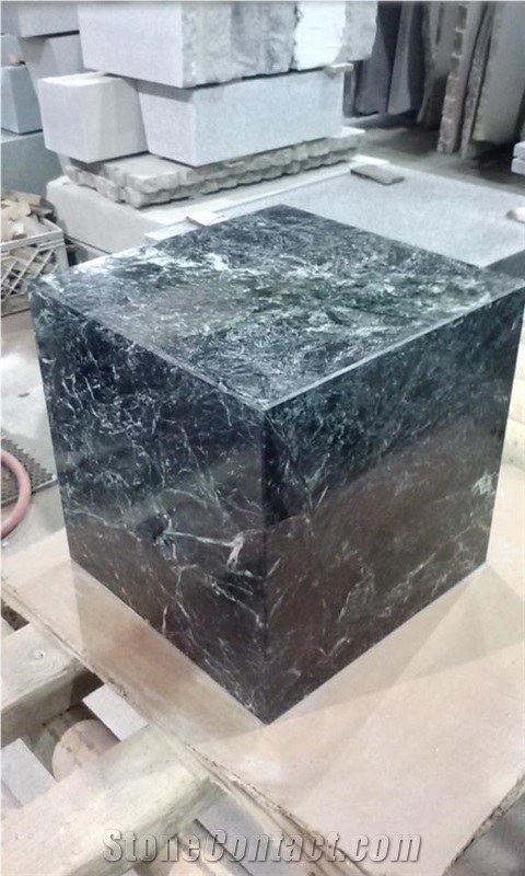 Polished Verde Antique Cube